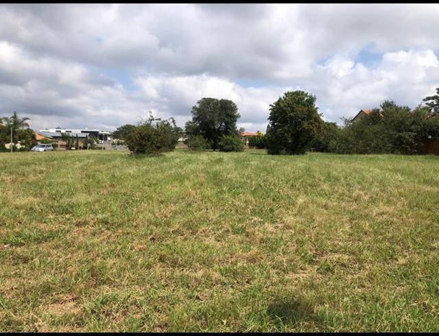 LAND FOR SALE IN SILVERWOODS COUNTRY ESTATE